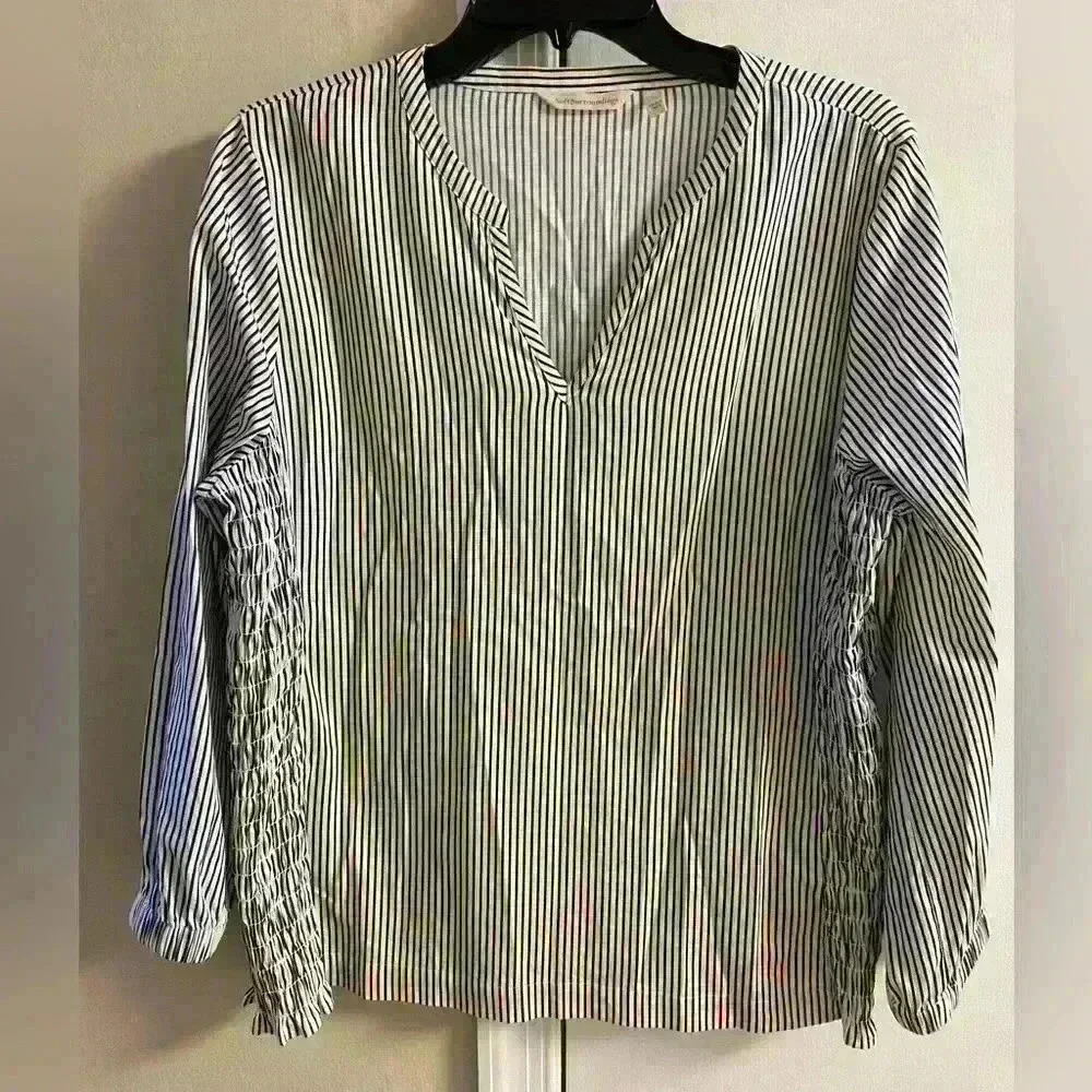 Soft surroundings blouse pop over v neck striped long sleeve. Medium